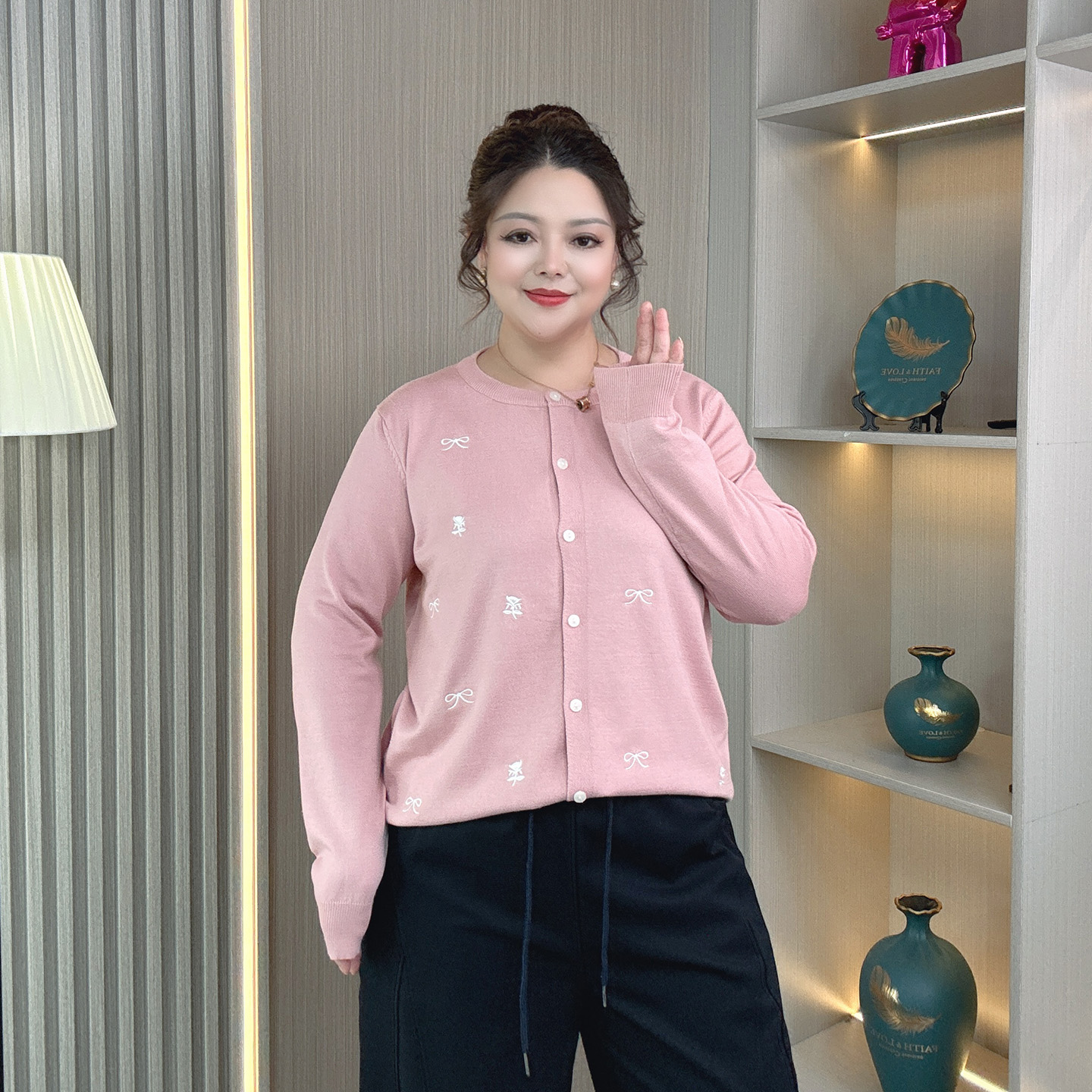 大码胖mm秋冬针织刺绣开衫毛衣女