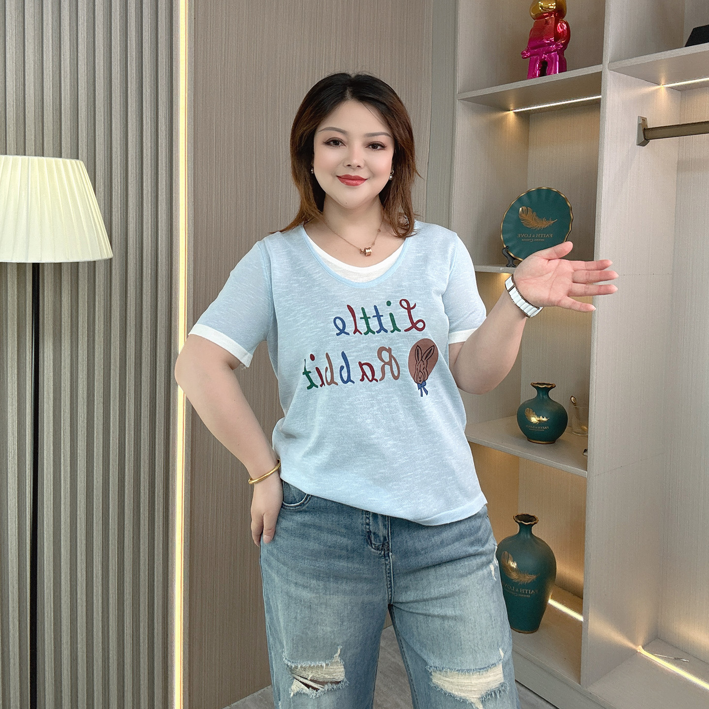 大码女装夏季冰丝假两件针织短袖t恤胖MM时尚宽松百搭V领减龄上衣
