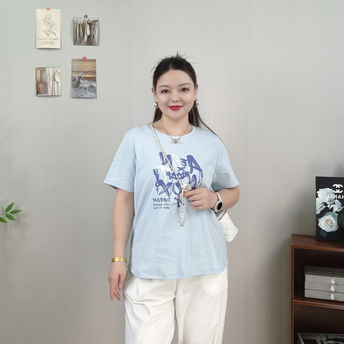 大码短袖T恤女显瘦休闲正肩上衣
