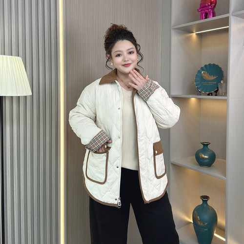 加大码胖mm菱格翻领羽绒服外套女