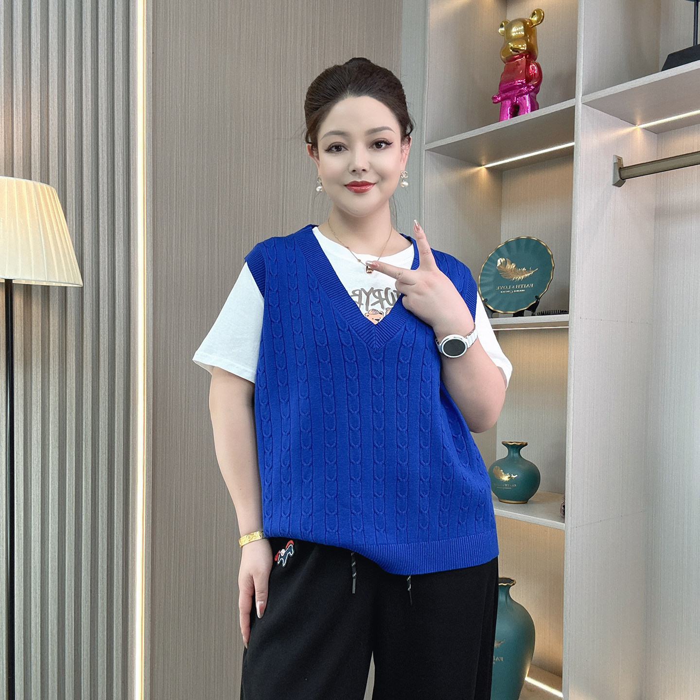 大码麻花针织马甲女款2026春秋新款胖mm外搭背心毛衣马夹坎肩上衣