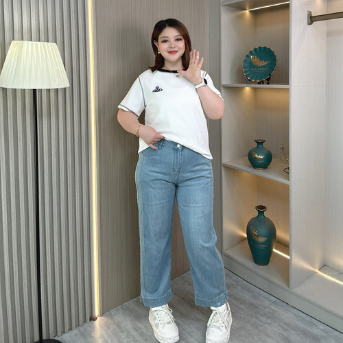 大码女装夏季薄款弹力九分牛仔裤