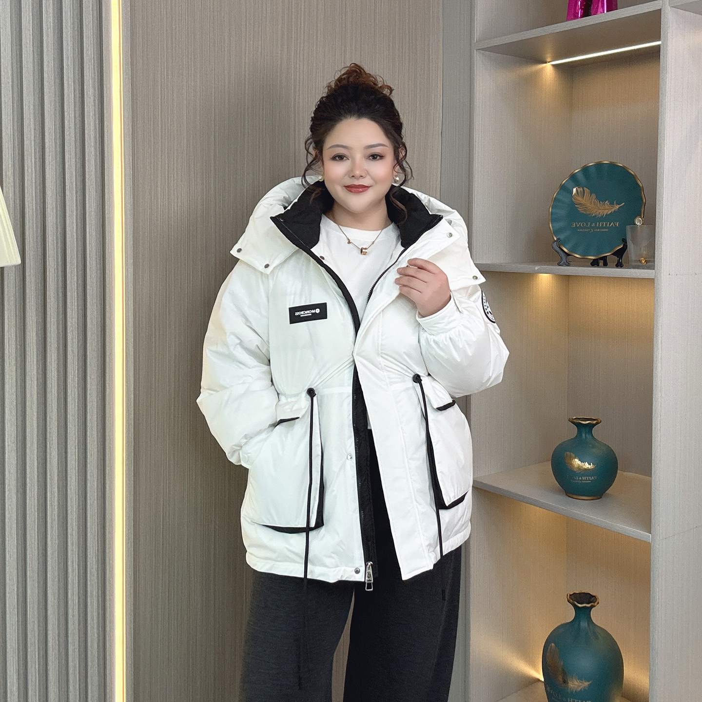 工装派克羽绒服女冬装2025新款胖mm加肥大码连帽中长款冲锋衣外套