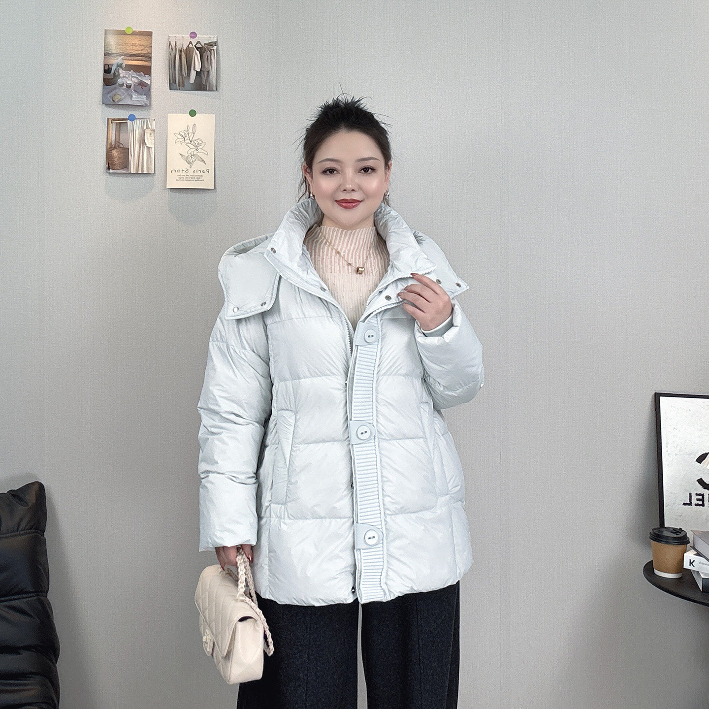 白鸭绒保暖连帽羽绒服女冬装新款大码胖MM中长款宽松时尚加厚外套