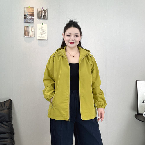 春秋防风连帽外套女大码夹克上衣