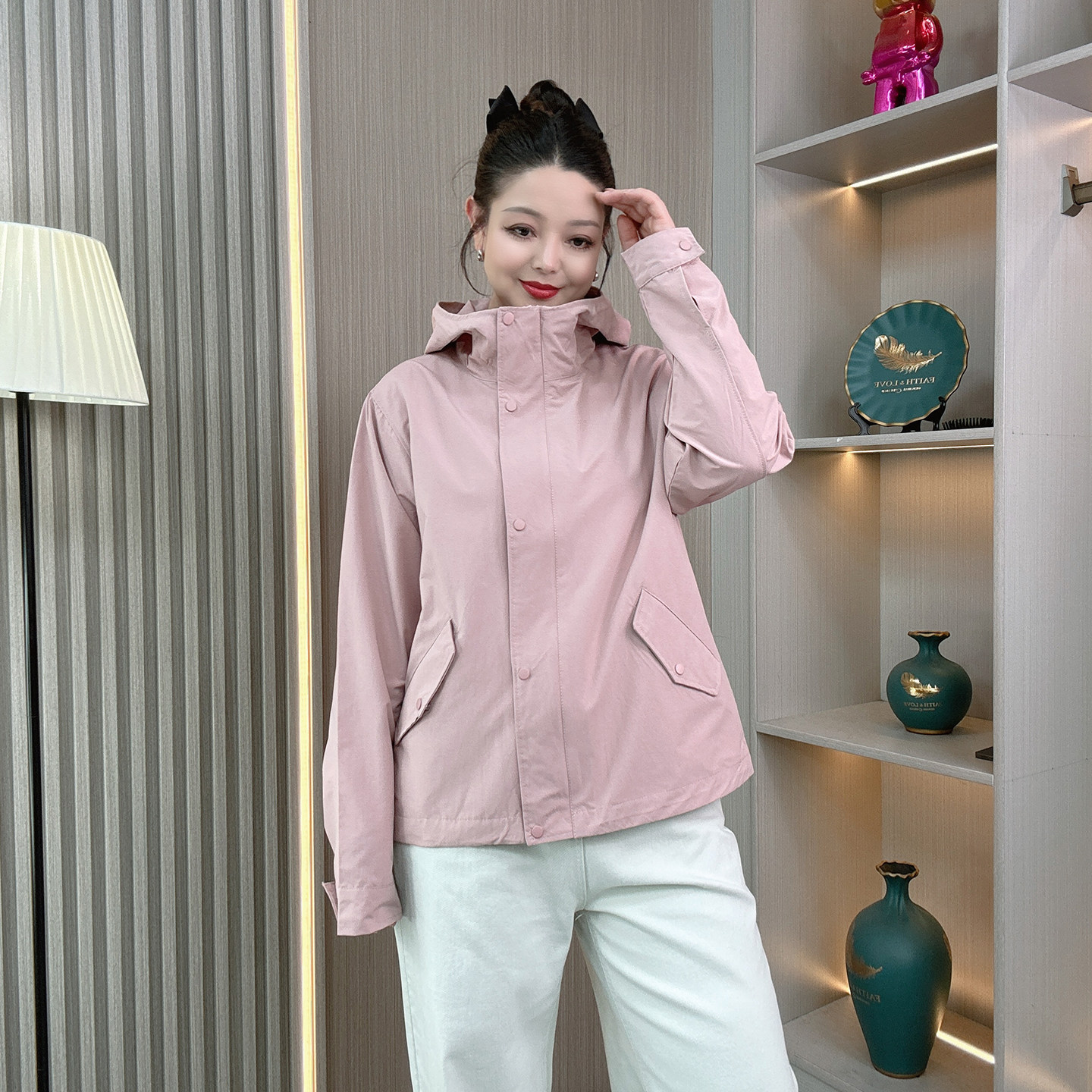 大码工装外套女款2026新款春秋季漂亮巨好看的防风休闲冲锋衣夹克,女装/女士精品,常规大码外套,淘宝优惠券,粉丝福利购,淘宝优惠卷