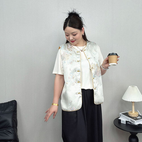 大码新中式风盘扣提花刺绣马甲女