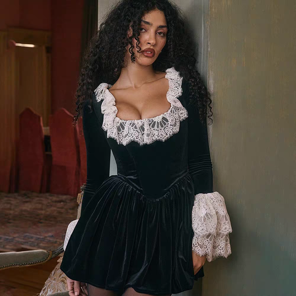 法式复古宫廷风丝绒方领连衣裙