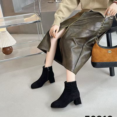 瘦瘦靴撤柜舒适时尚洋气粗跟圆头方跟通勤百搭厚底靴子女50316