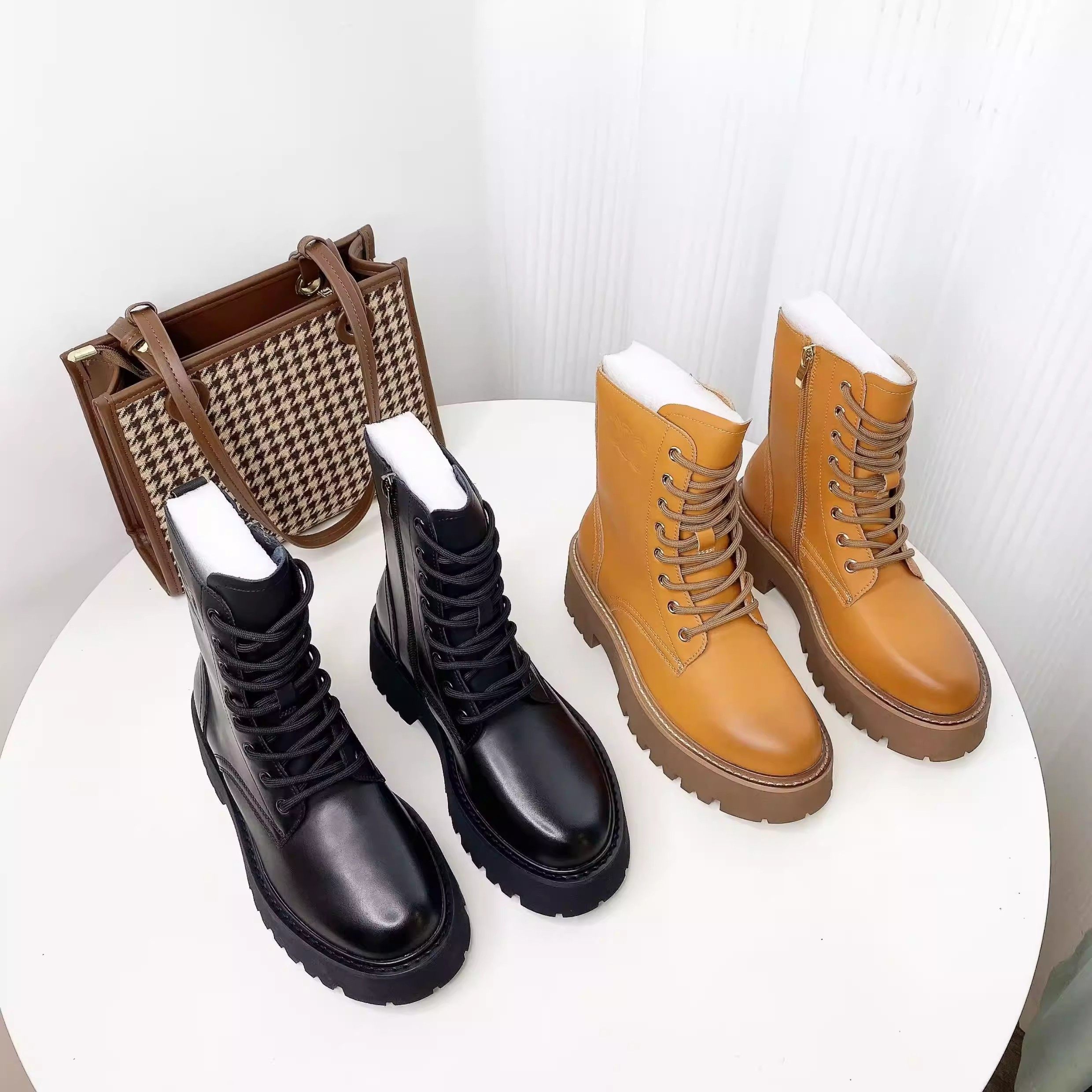 希希家 牛皮单里厚底马丁靴橡胶底防滑时尚洋气短靴MXQ01-2110,女鞋,马丁靴,淘宝优惠券,粉丝福利购,淘宝优惠卷