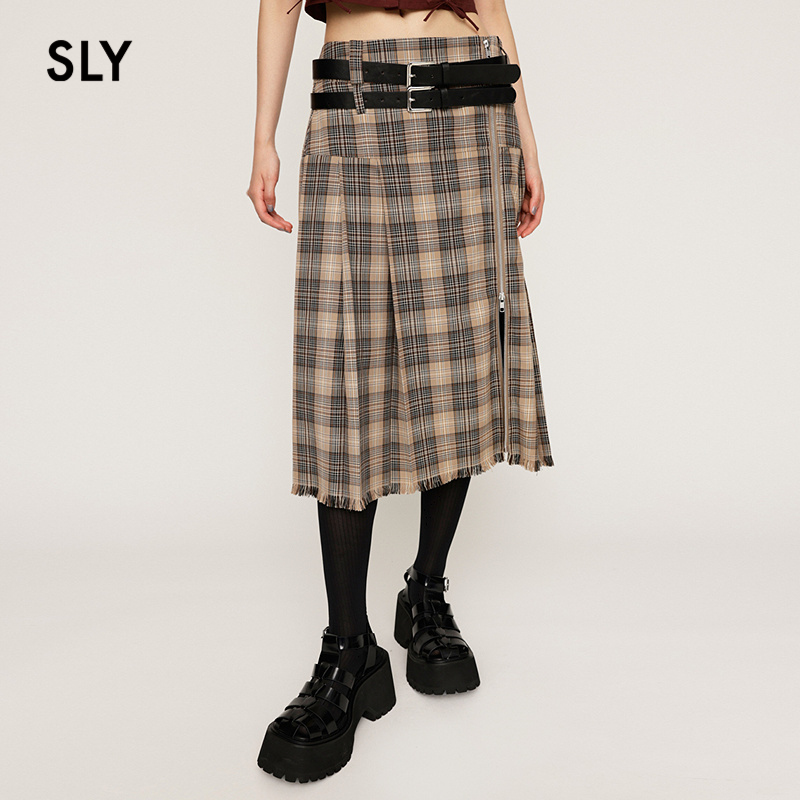 经典的格子设计  不会过时也能展现时尚感