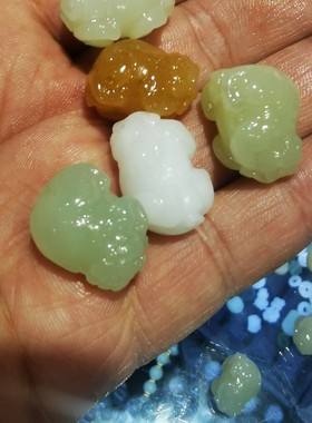 新疆和田玉且末糖白山料小貔貅 上手出油可做手串或吊坠 单个价