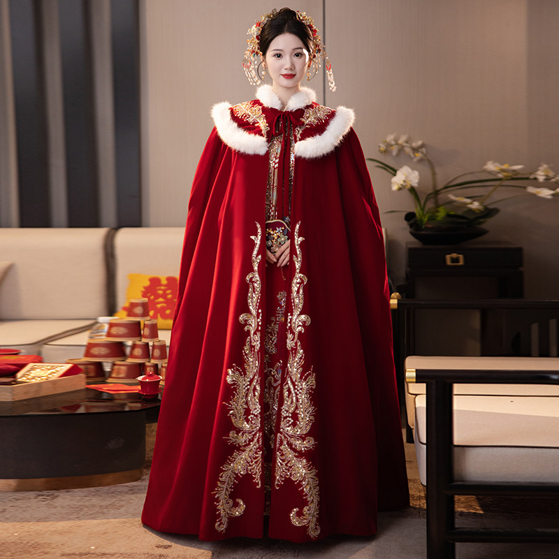 中国风新娘秀禾服婚礼披风斗篷红色刺绣毛领长款加棉加厚保暖外套
