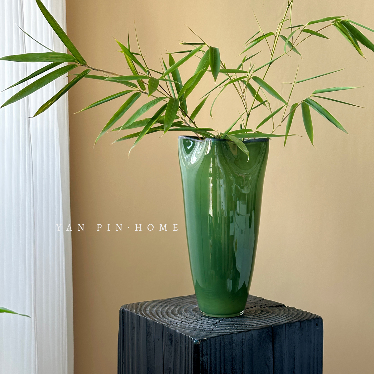 中古绿色四叶草琉璃花瓶