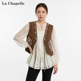 拉夏贝尔 早春新款 民族风刺绣V领麂皮绒马甲背心