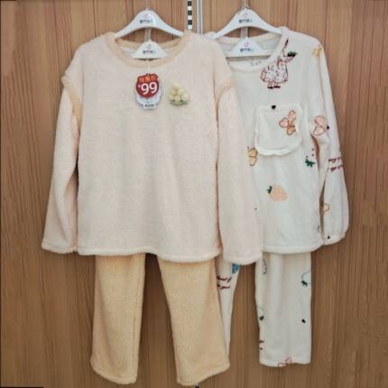 都市丽人女士睡衣LHT2J7LHT2J9珊瑚绒长毛绒卡通舒适圆领家居服