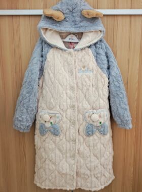 都市丽人女士三层夹棉加厚长款LHT1P2长毛绒绒保暖连帽卡通家居服