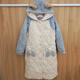 都市丽人女士三层夹棉加厚长款LHT1P2长毛绒绒保暖连帽卡通家居服