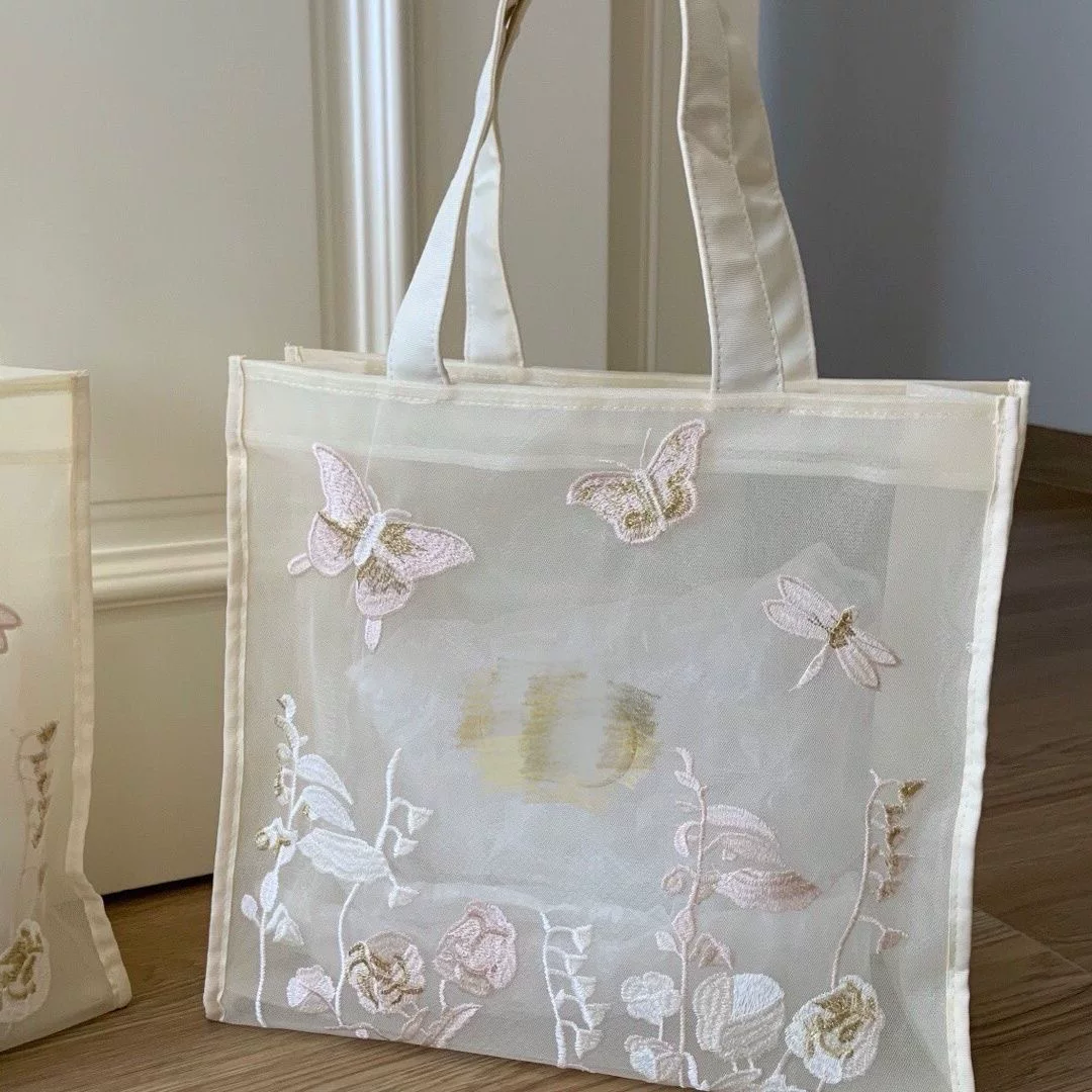 夏季新款美妆限定赠礼 蕾丝蝴蝶刺绣托特包手提单肩沙滩包,箱包皮具/热销女包/男包,托特包,淘宝优惠券,粉丝福利购,淘宝优惠卷