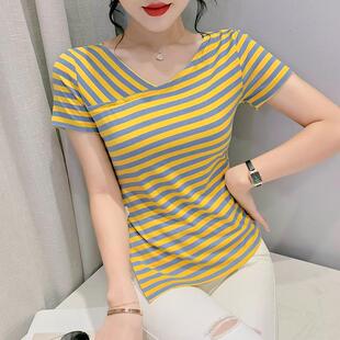 新款 韩亚实拍2025夏季Ⅴ领条纹T恤女装设计感洋气短袖上衣JY978#