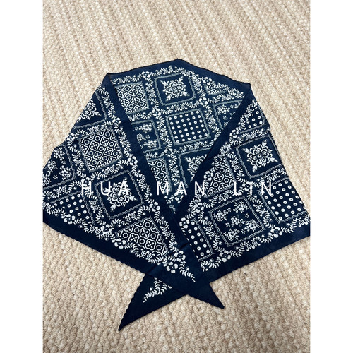 花滿林蓝色印花桑蚕丝菱形丝巾539 43cm*129cm