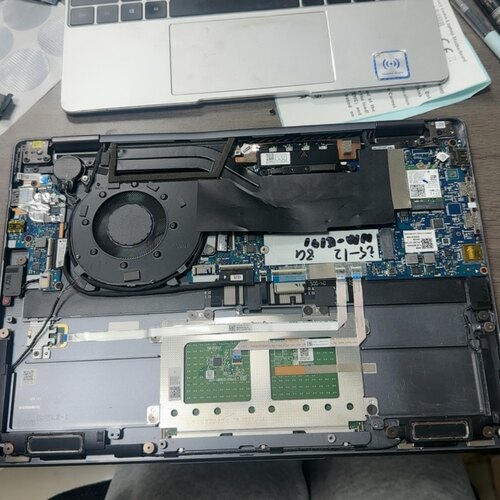 联想yoga 7 14IAL7 主板 nm-e191 i5-12 8gb 屏幕 集成