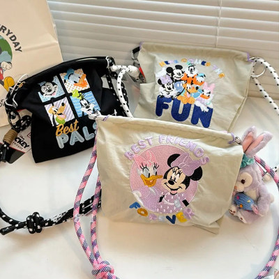 Disney迪士尼刺绣拉链小包包手机包化妆包帆布包2通勤包ballchain