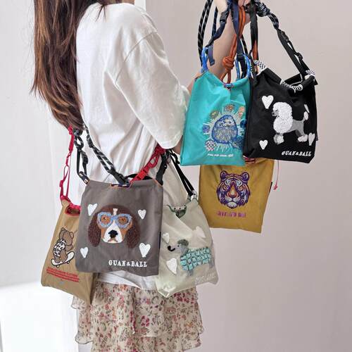 高圆圆同款日系ball chain刺绣mini迷你斜挎小包帆布包上班手拎包