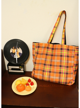 小众复古橙色格子纹托特包上课通勤包袋大容量学生帆布单肩腋下包