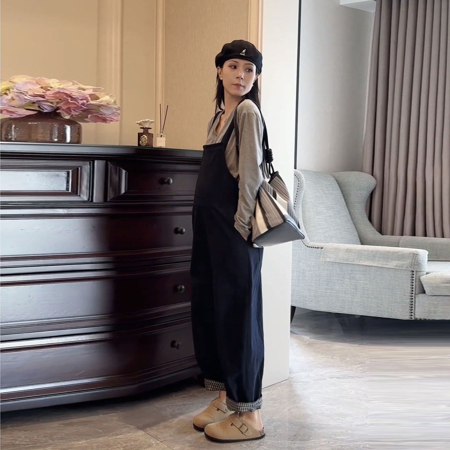 春秋孕妇宽松显瘦直筒裤背带裤