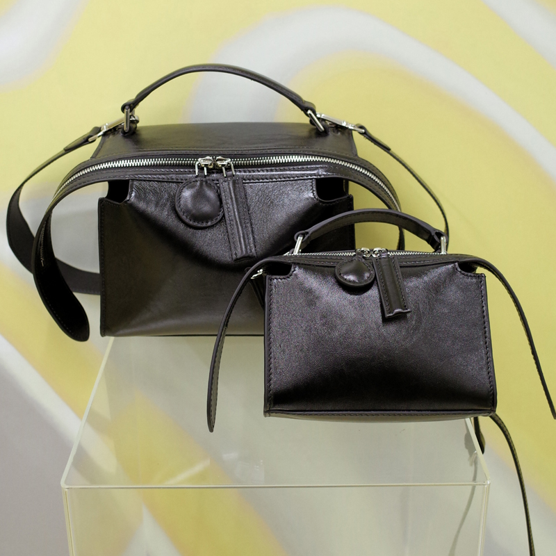 轻奢台湾小众红书dawang牛皮包