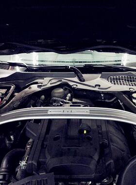 适用15-23款福特野马平衡杆mustang改装专用GT顶吧发动机舱强化杆