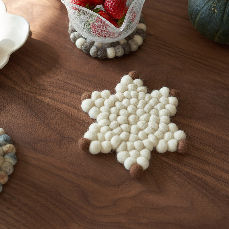 羊毛毡杯垫隔热垫可爱水杯垫网红防烫杯子茶杯家用创意2023年新款