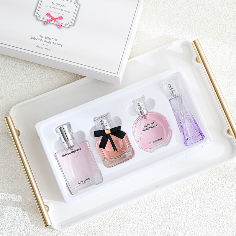 网红女士香水四件套礼盒