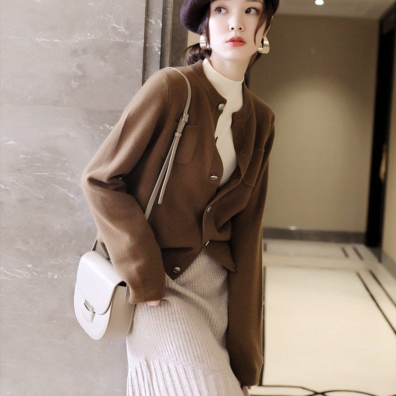 利落有型小香口袋金属扣澳毛羊毛针织开衫外套夹克2025秋冬女新款