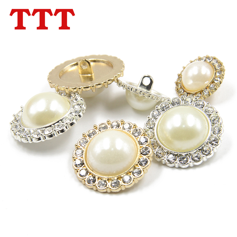 圆形金色百搭镶钻外套装饰珍珠扣