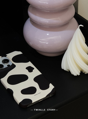 TWINKLE 奶牛纹路简约ins韩风黑白拼色磨砂半包硬壳适用于iPhone17promax华为p70