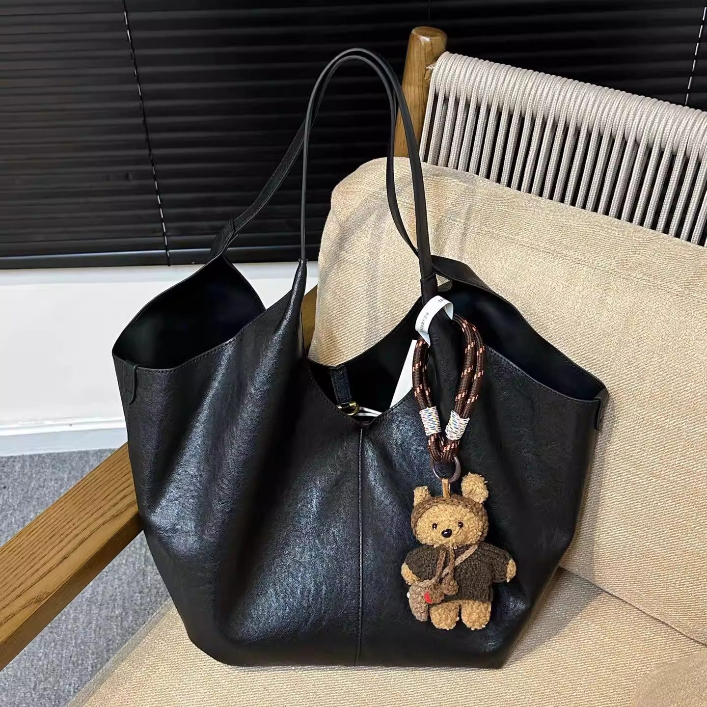 高级感大容量托特包女2026新款时尚休闲软皮子母包休闲百搭水桶包,箱包皮具/热销女包/男包,水桶包,淘宝优惠券,粉丝福利购,淘宝优惠卷