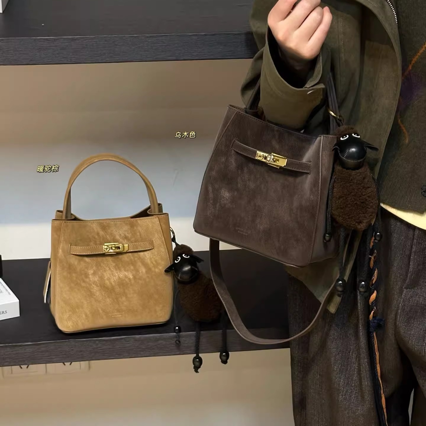 复古休闲磨砂皮水桶包女2025新款秋冬季时尚手提包百搭单肩斜挎包