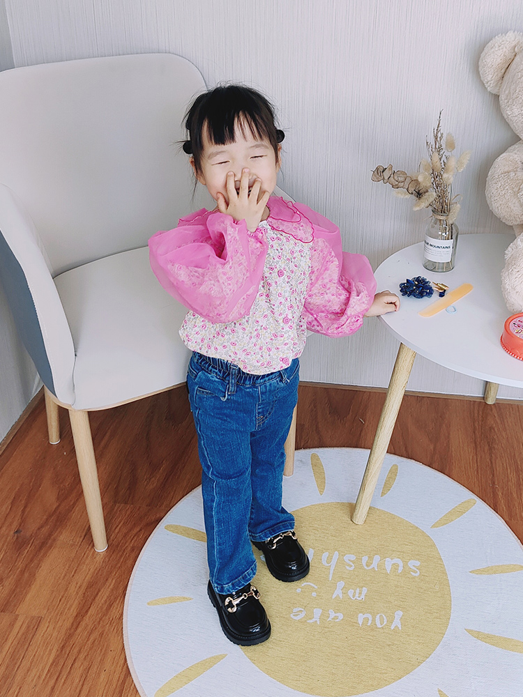 甜美春季碎花网纱泡泡袖衬衫