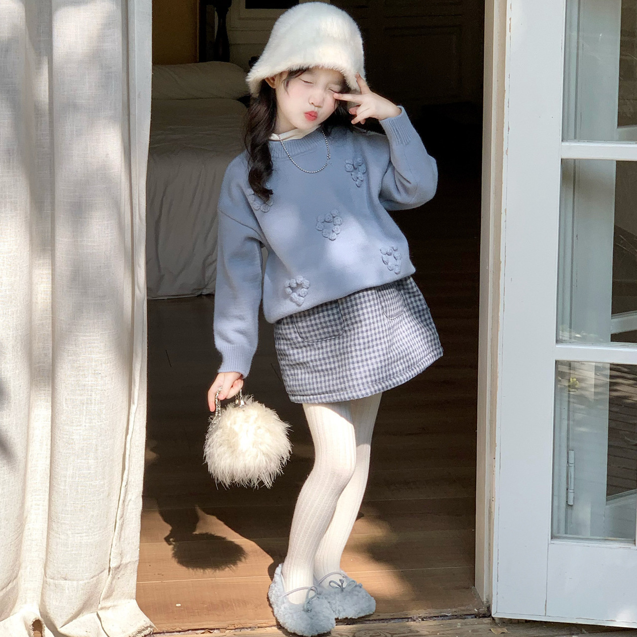 女童休闲套装2025冬季韩版针织衫套头圆领毛衣加棉半身裙格子短裙
