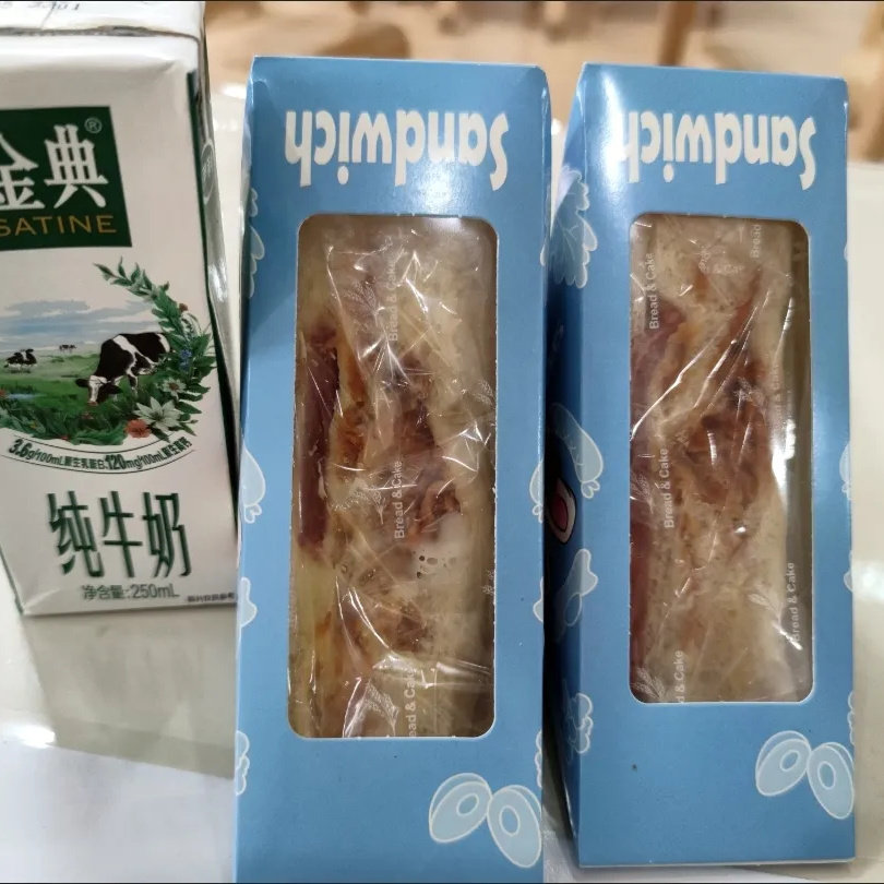 三明治即食奥尔良鸡肉火腿酥松早餐速食面包晚自习充饥零食一整箱