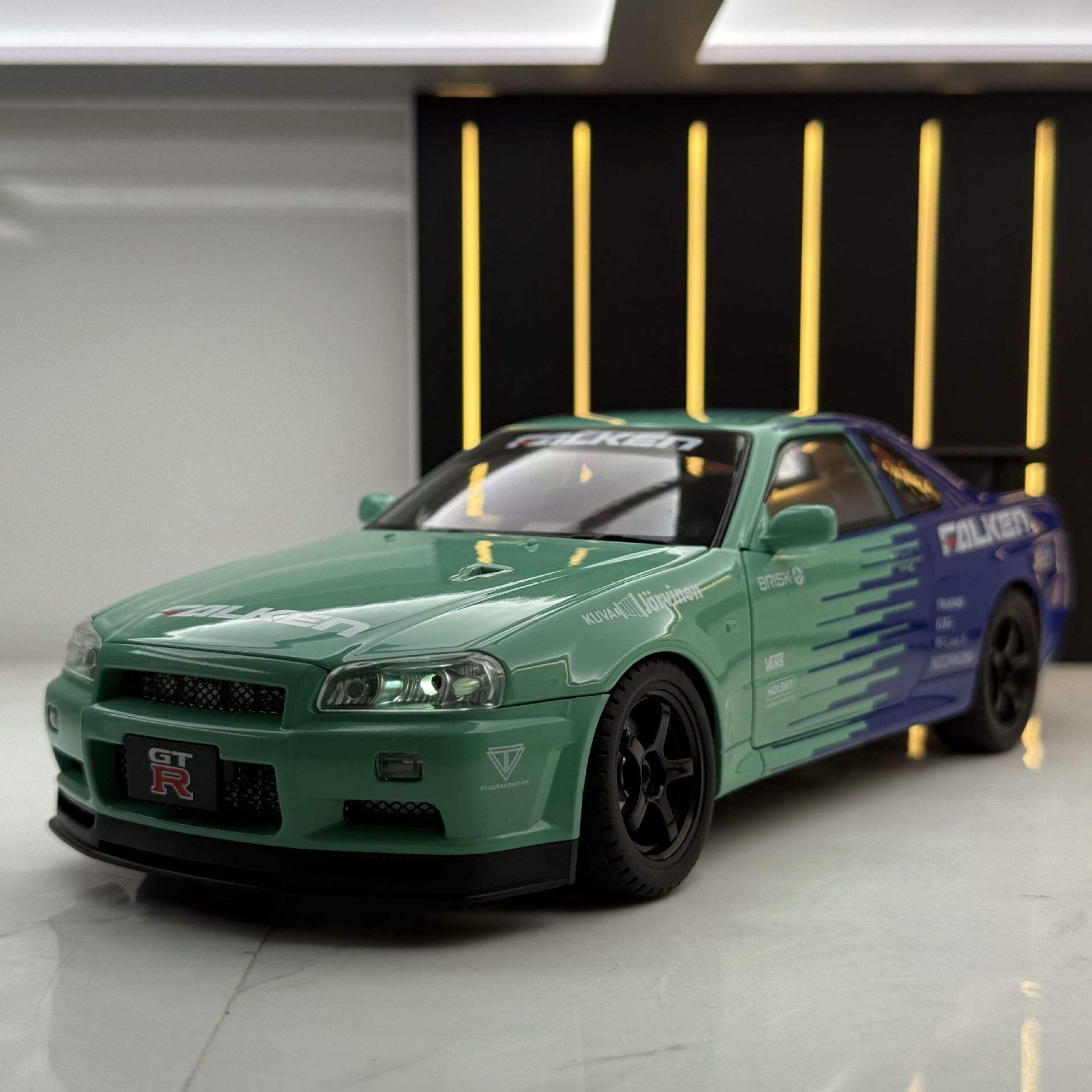 金丽方合金车模1比18拉花版GTR34跑车声光儿童玩具车音效模型摆件