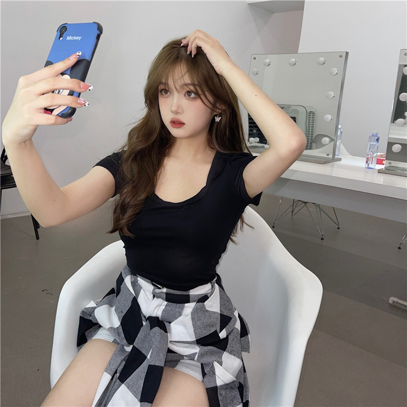 Real shot real price Korean ins slim short black T square neck fashion sexy navel revealing short sleeve