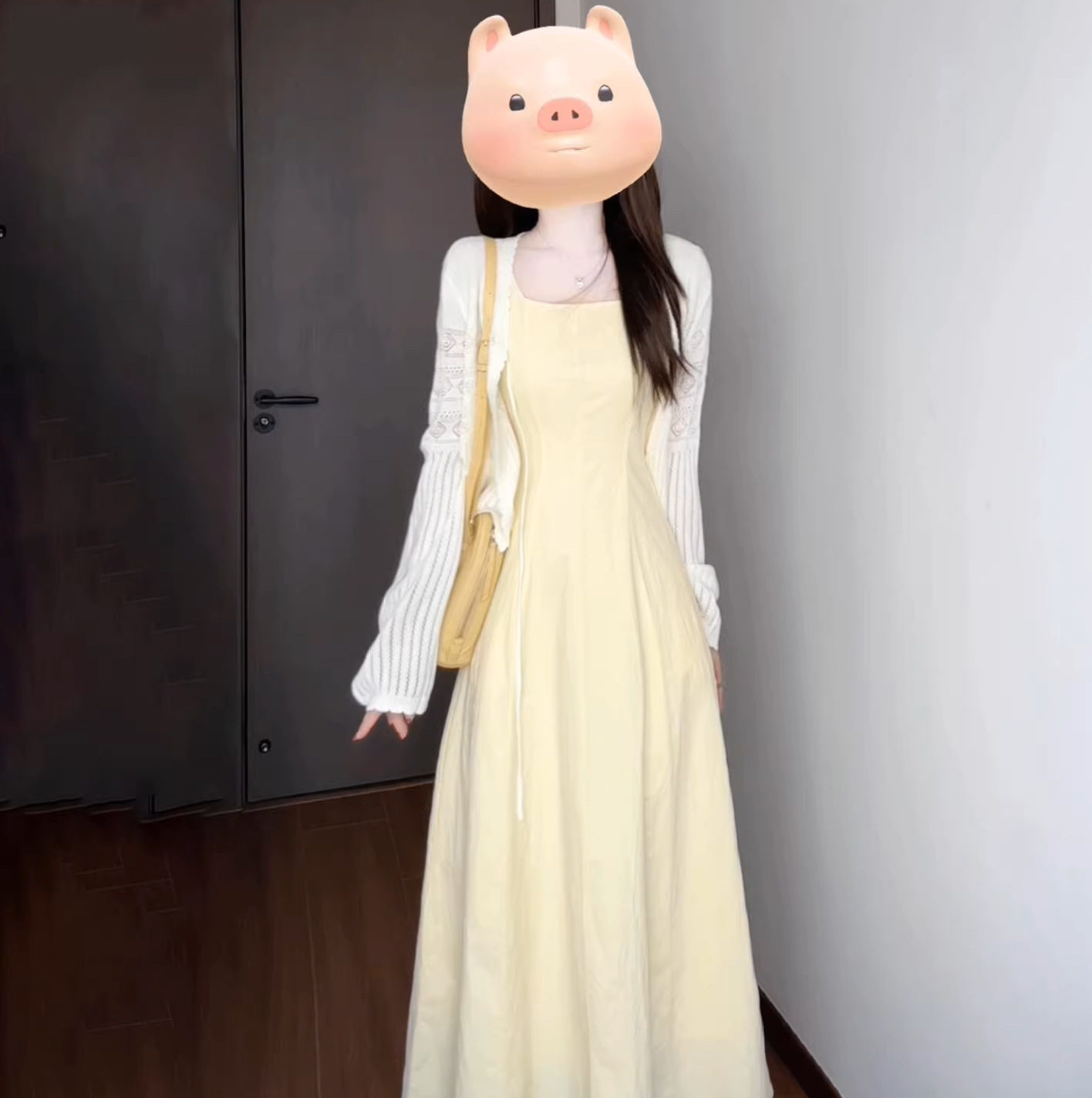 白色生日长裙子女春季大衣内搭收腰显瘦无袖高级感气质吊带连衣裙