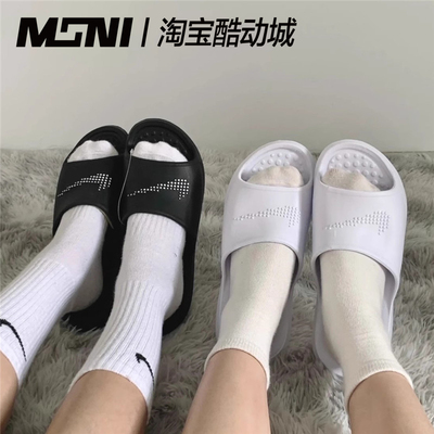 Nike耐克 Victori One 黑白休闲舒适橡胶底防滑运动沙滩拖鞋