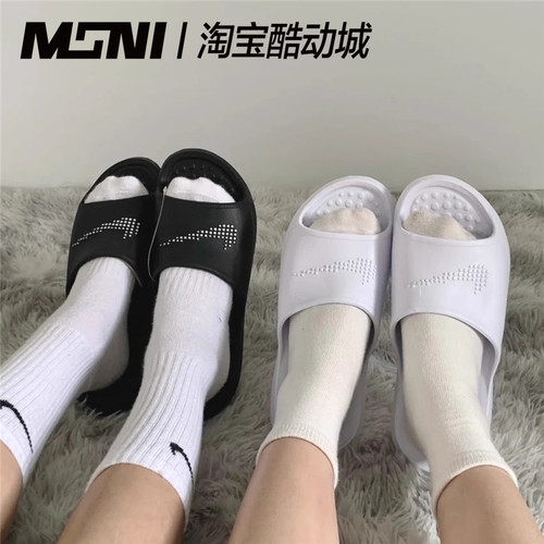 Nike耐克 Victori One 黑白休闲舒适橡胶底防滑运动沙滩拖鞋