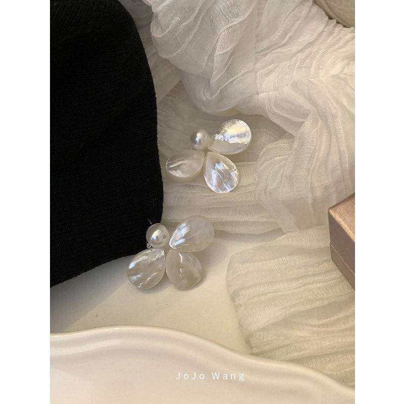 母贝高级感~原生态925银针耳环