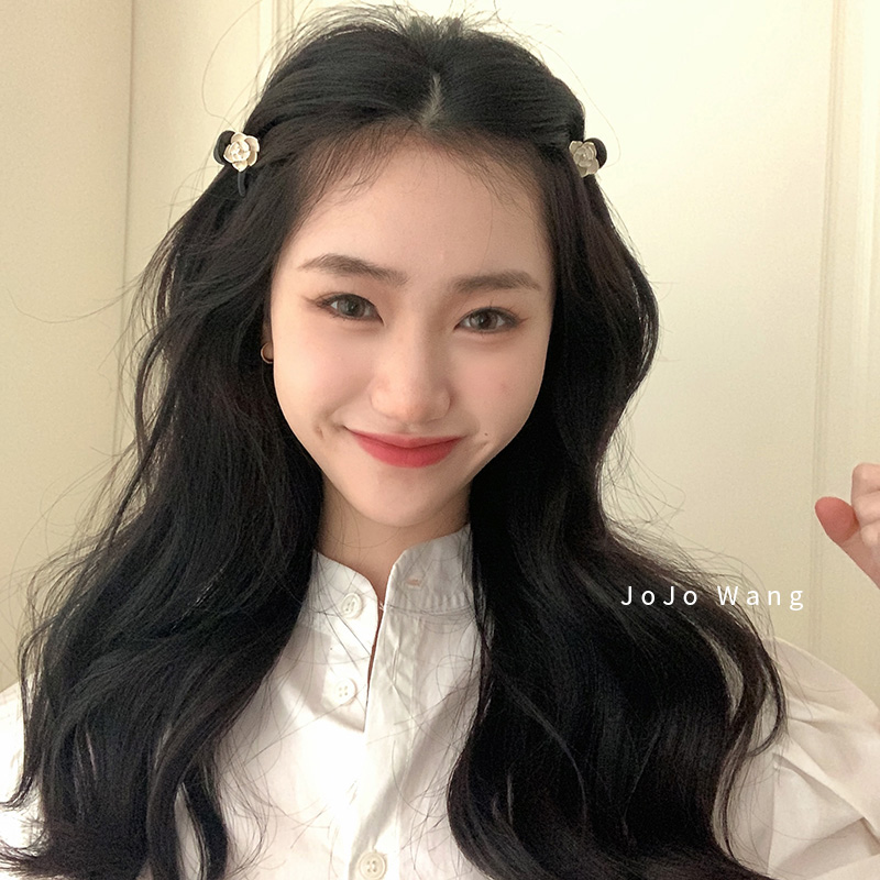 粉哑光质地山茶花刘海对夹