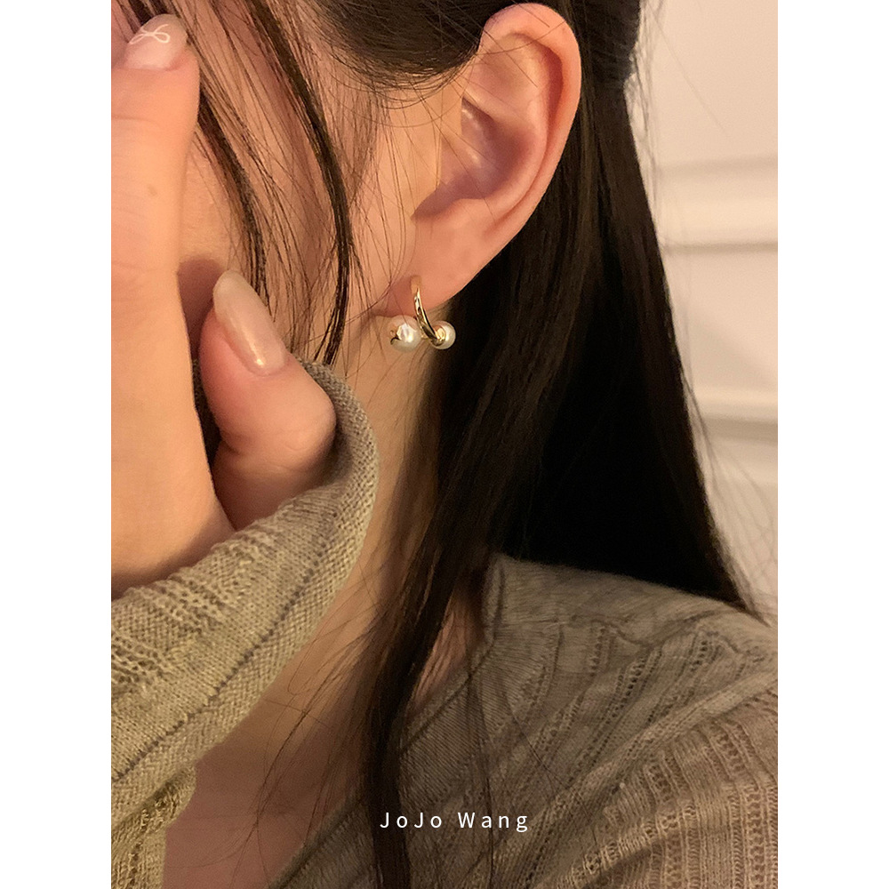 日常精致~珍珠优雅925银针防过敏小众百搭耳钉新年耳饰品耳环